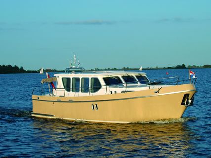 Hausboot Olympia 34
